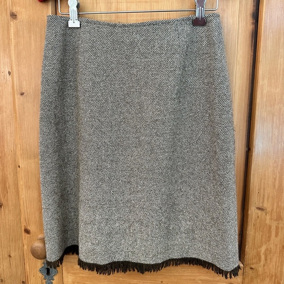 J Jill Wool Blend Fringe Edged Skirt Size 6 Petite Tweed Academia New Preppy - Picture 1 of 9